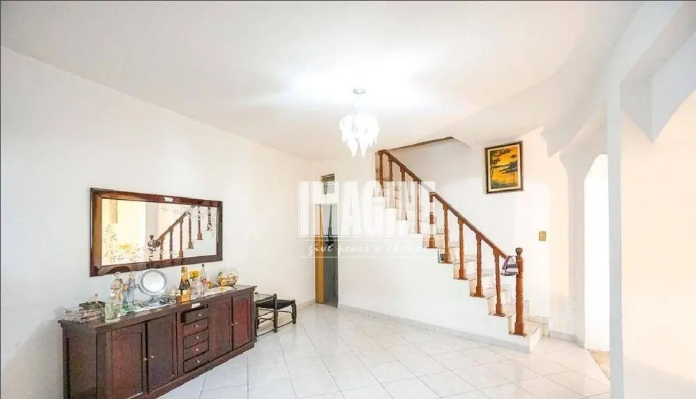 Sobrado, 6 quartos, 300 m² - Foto 1