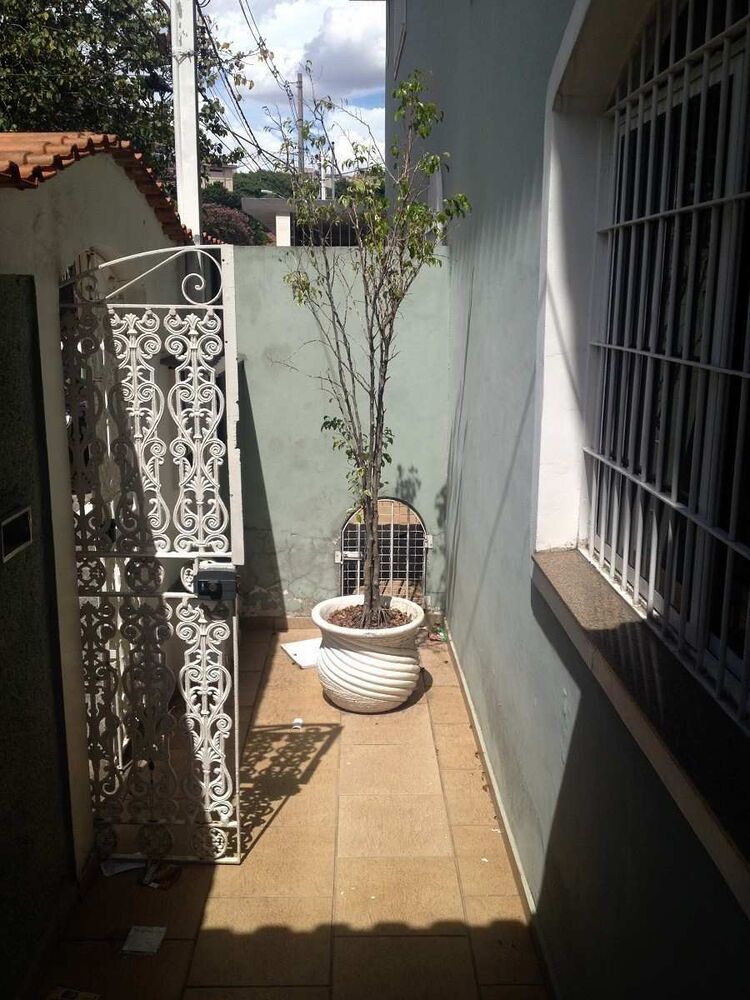 Sobrado à venda com 3 quartos, 150m² - Foto 2