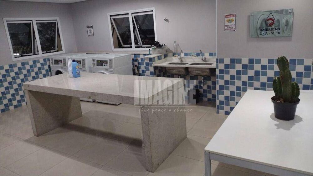 Apartamento à venda com 1 quarto, 33m² - Foto 11
