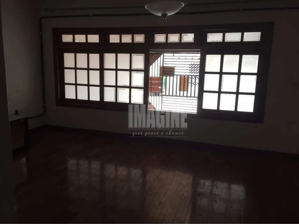 Sobrado, 3 quartos, 220 m² - Foto 1