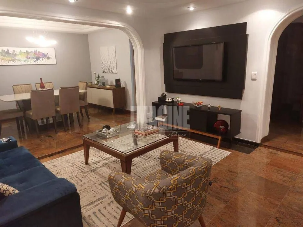 Apartamento, 3 quartos, 190 m² - Foto 2