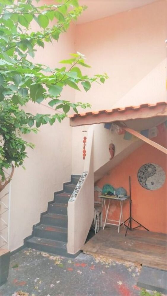 Casa à venda com 5 quartos, 240m² - Foto 2