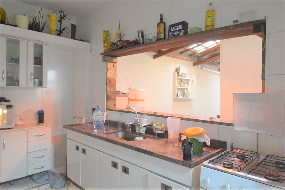 Casa à venda com 5 quartos, 240m² - Foto 5