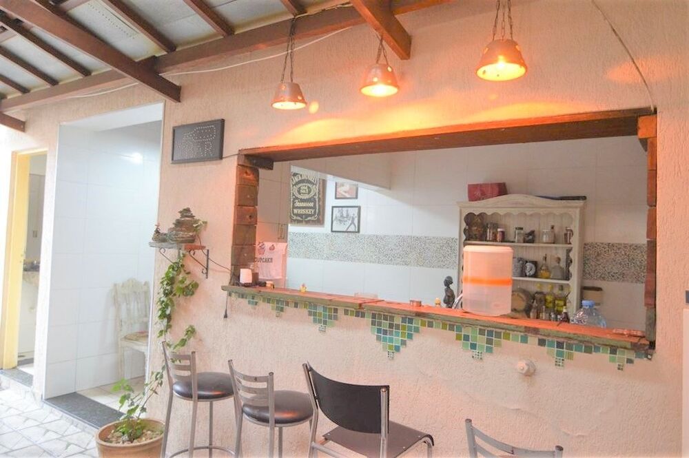 Casa à venda com 5 quartos, 240m² - Foto 3