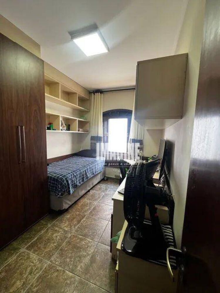 Sobrado, 4 quartos, 235 m² - Foto 4