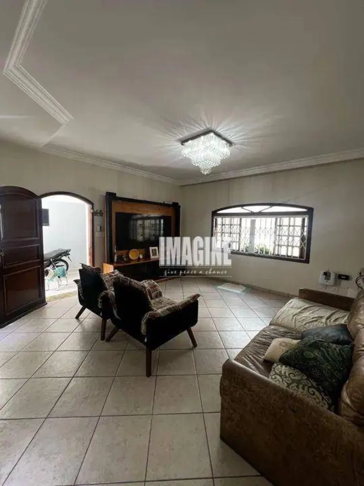 Sobrado, 4 quartos, 235 m² - Foto 1