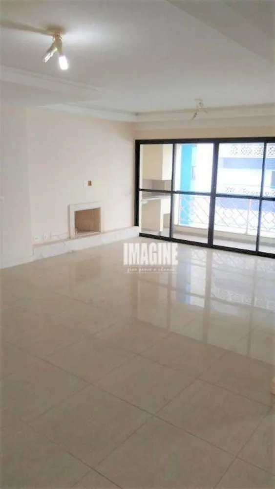 Apartamento, 3 quartos, 151 m² - Foto 1