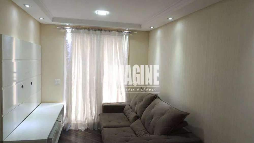 Apartamento à venda com 3 quartos, 64m² - Foto 2