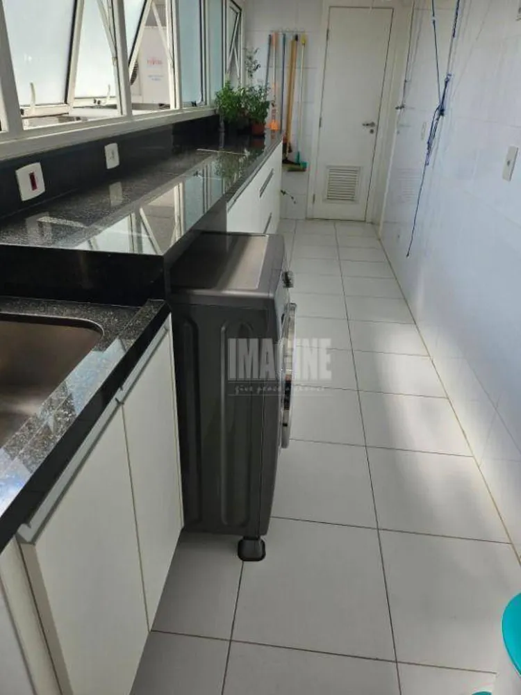Apartamento, 3 quartos, 164 m² - Foto 2