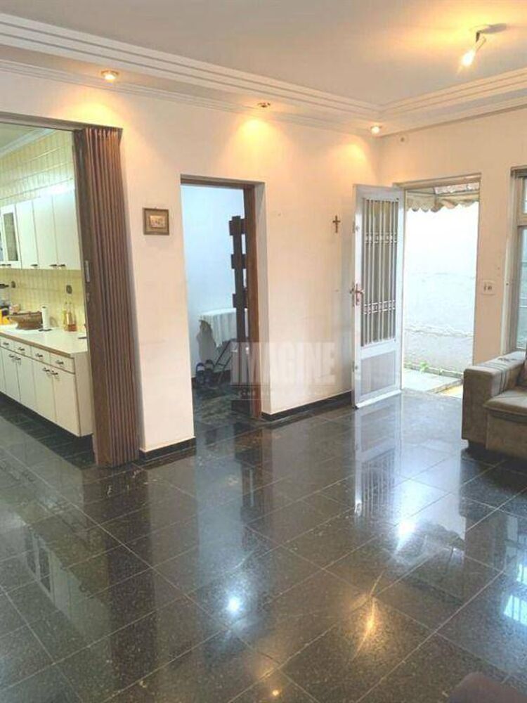 Casa, 3 quartos, 247 m² - Foto 1