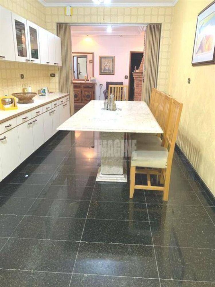 Casa, 3 quartos, 247 m² - Foto 2