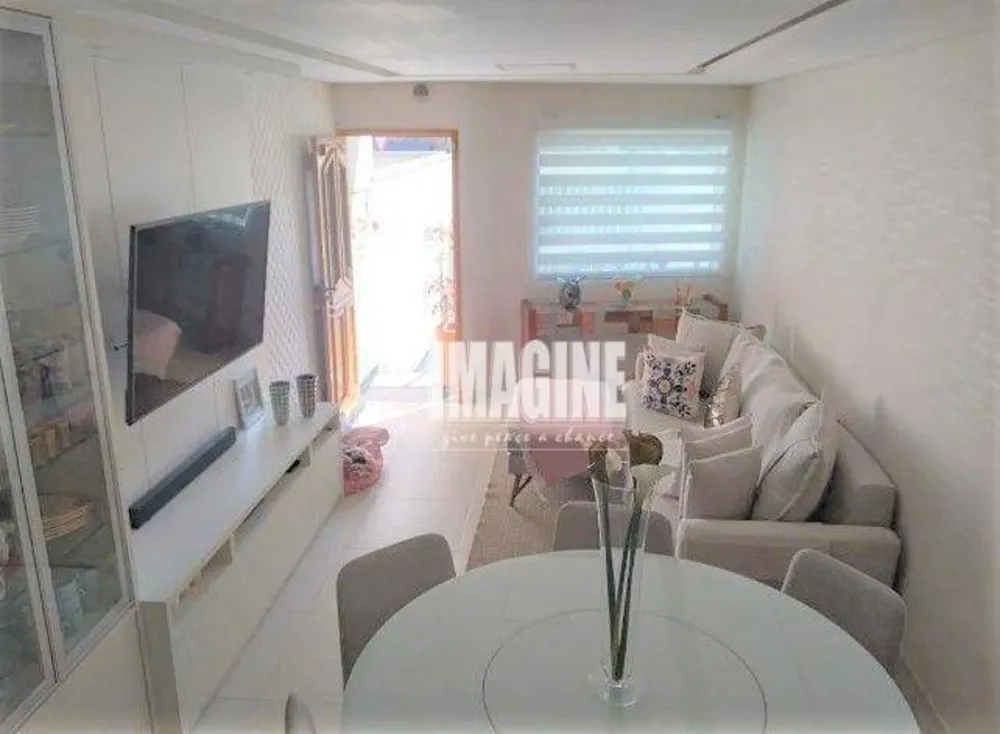 Sobrado, 3 quartos, 180 m² - Foto 1