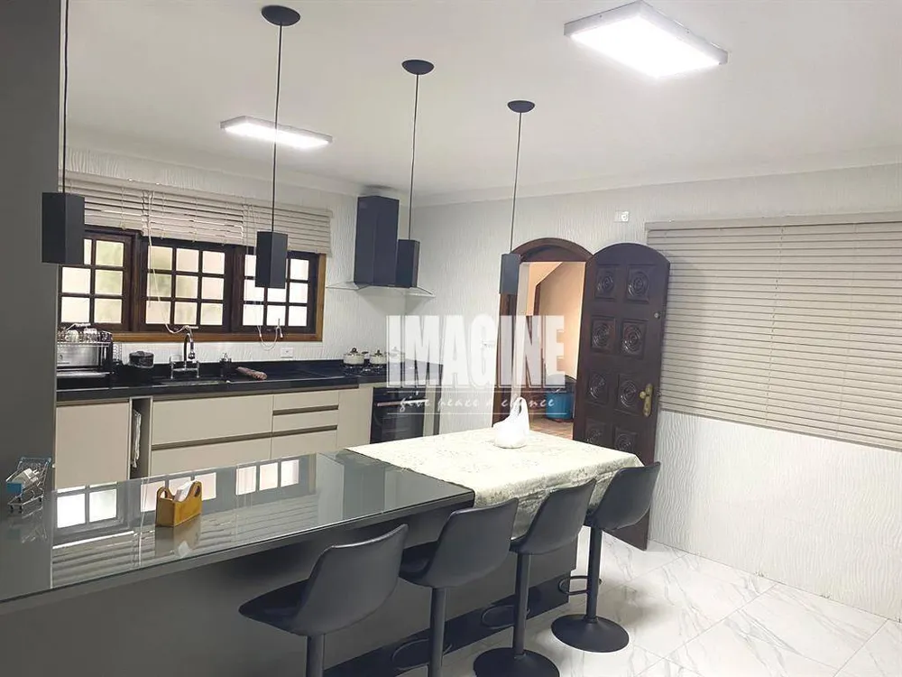 Sobrado, 3 quartos, 286 m² - Foto 3