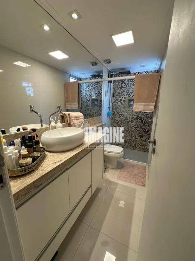 Apartamento à venda com 2 quartos, 64m² - Foto 6