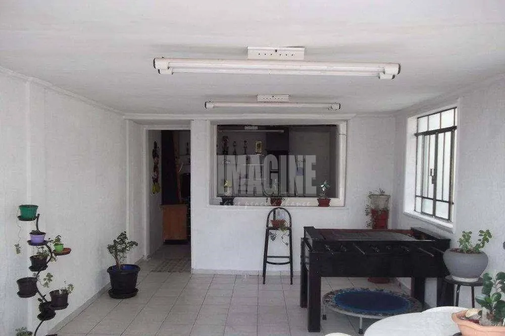 Sobrado, 3 quartos, 206 m² - Foto 1