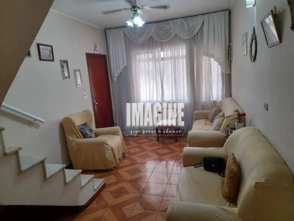 Casa, 2 quartos, 124 m² - Foto 1