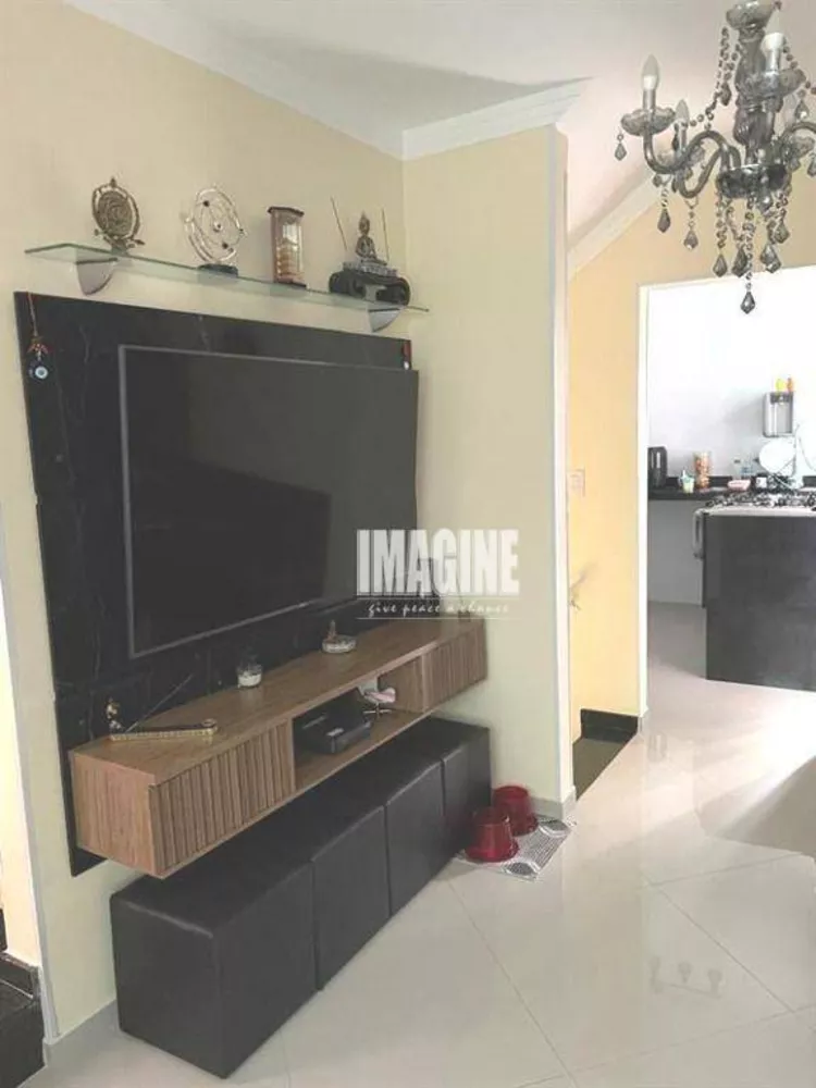 Sobrado à venda com 2 quartos, 90m² - Foto 2