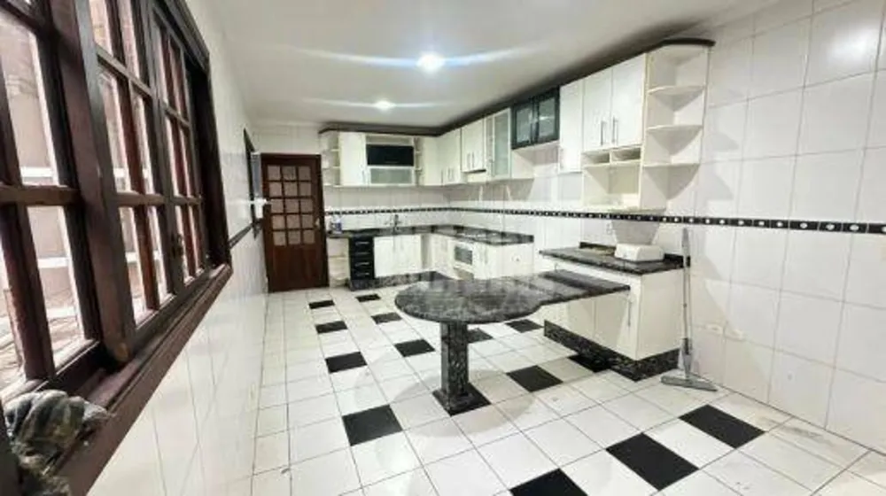Sobrado, 4 quartos, 250 m² - Foto 8