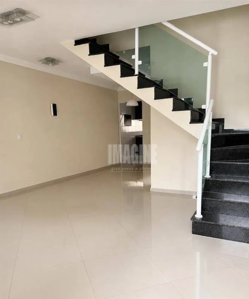 Sobrado, 3 quartos, 160 m² - Foto 1