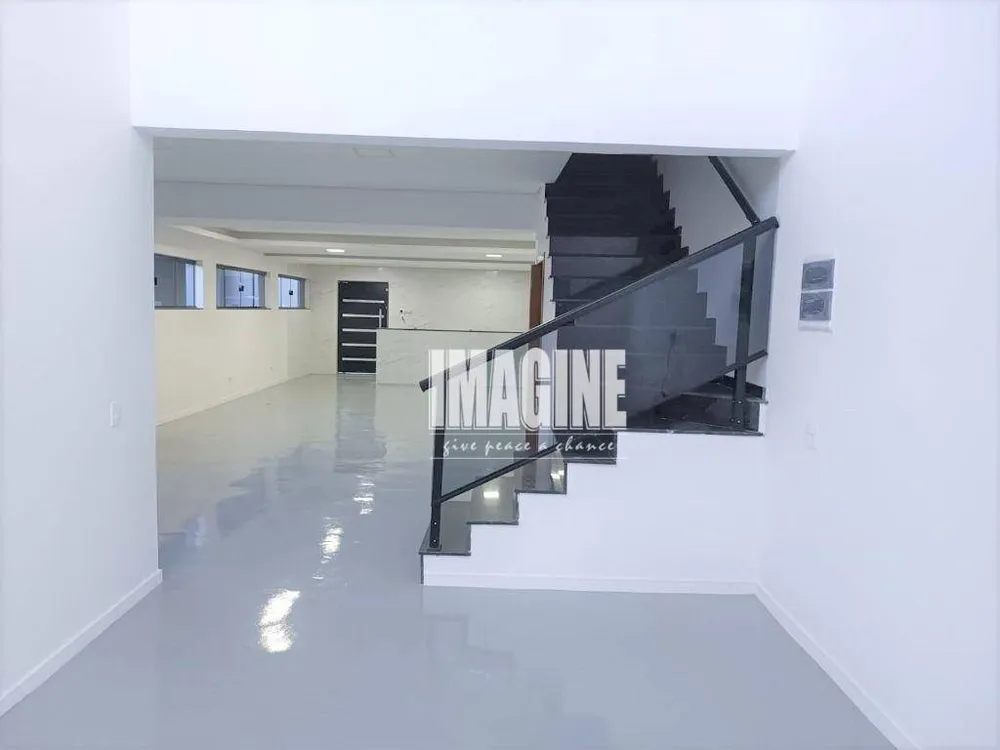 Sobrado, 3 quartos, 233 m² - Foto 3