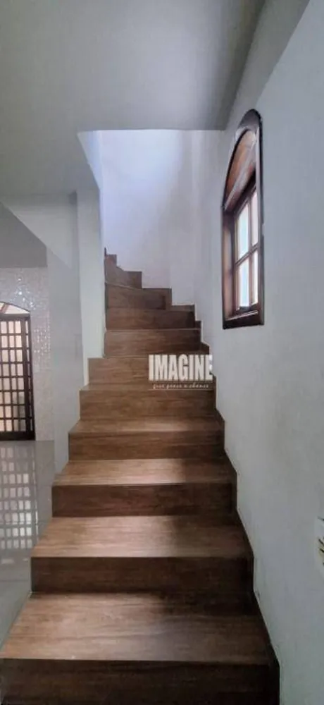 Sobrado, 4 quartos, 270 m² - Foto 2