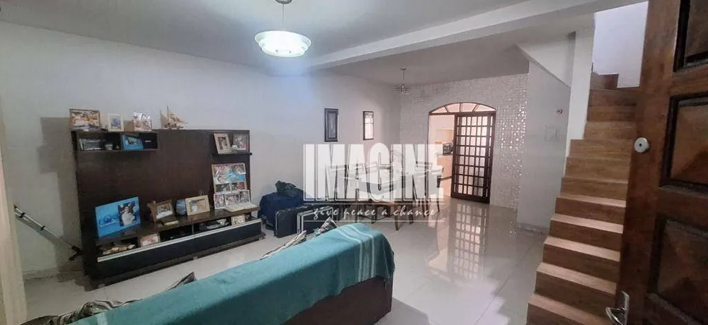 Sobrado, 4 quartos, 270 m² - Foto 1