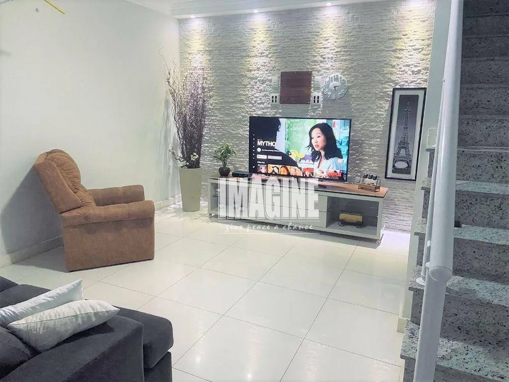 Sobrado, 6 quartos, 300 m² - Foto 1