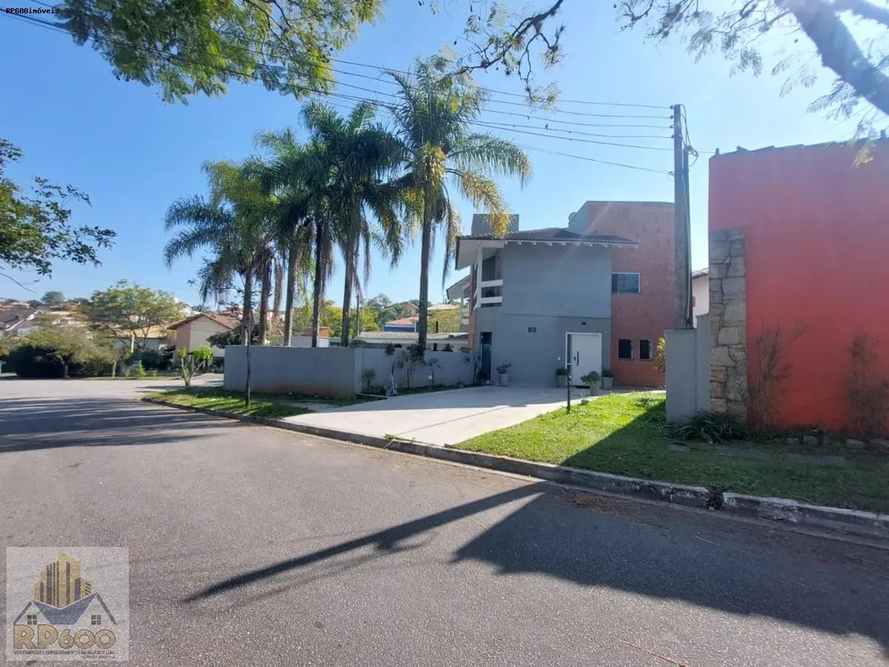 Casa, 4 quartos, 155 m² - Foto 1