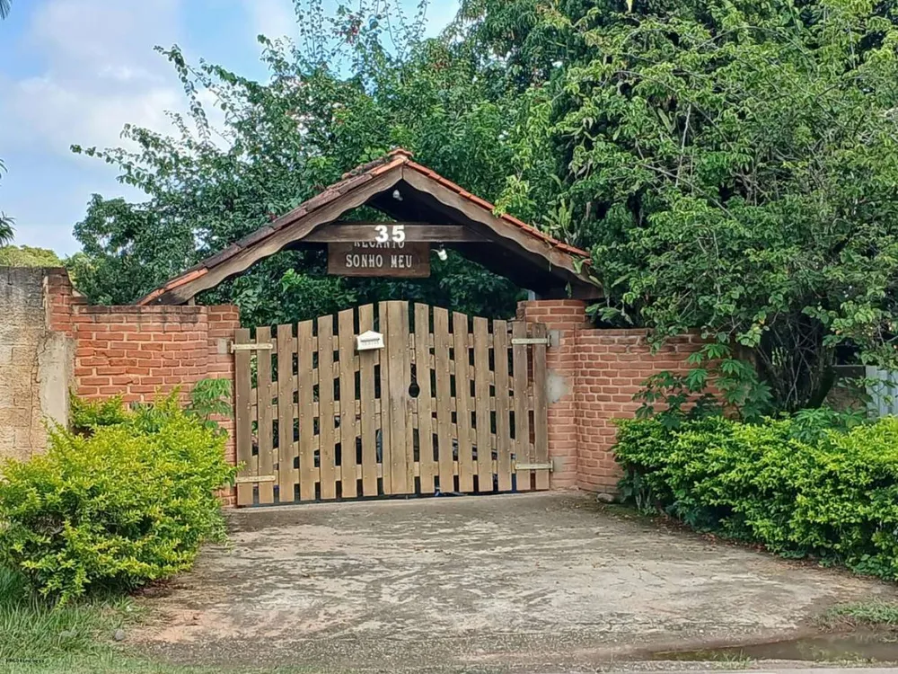Chácara, 4 quartos, 2000 m² - Foto 1