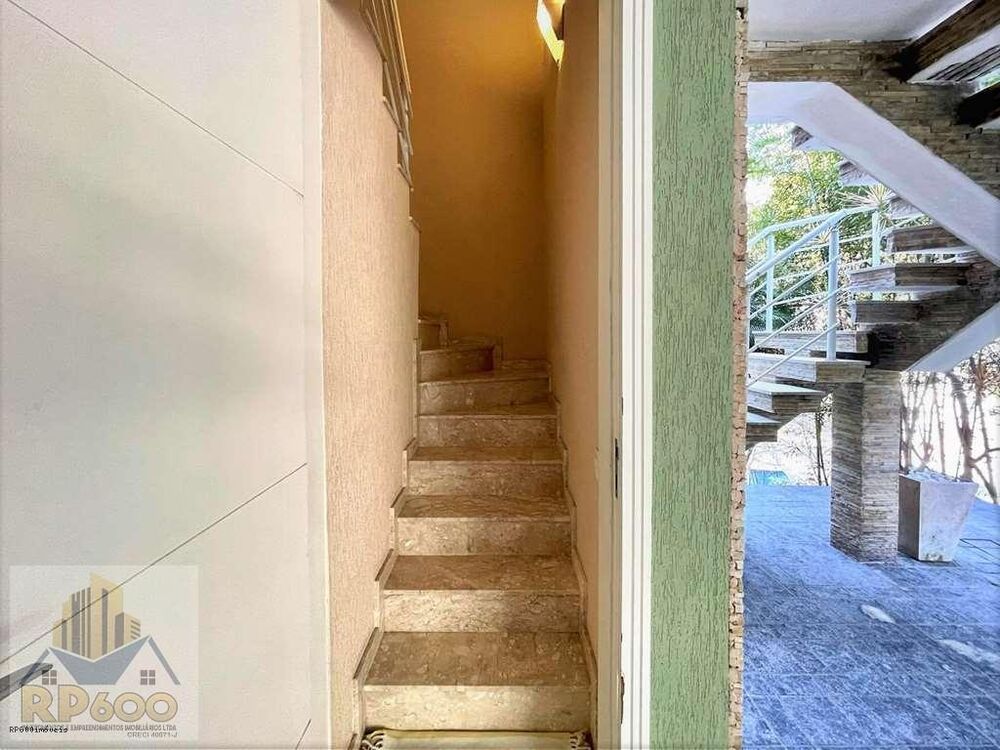 Casa de Condomínio, 4 quartos - Foto 1