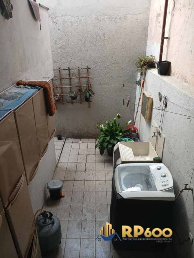 Sobrado à venda com 3 quartos, 218m² - Foto 10