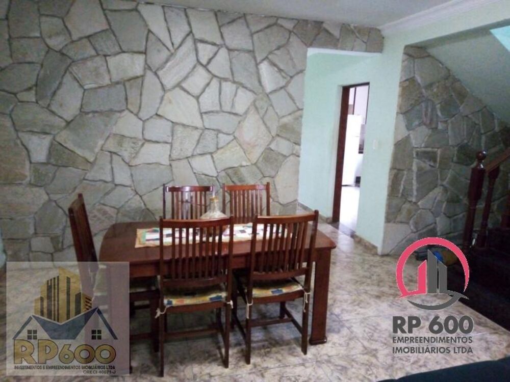 Casa de Condomínio à venda com 6 quartos, 240m² - Foto 4