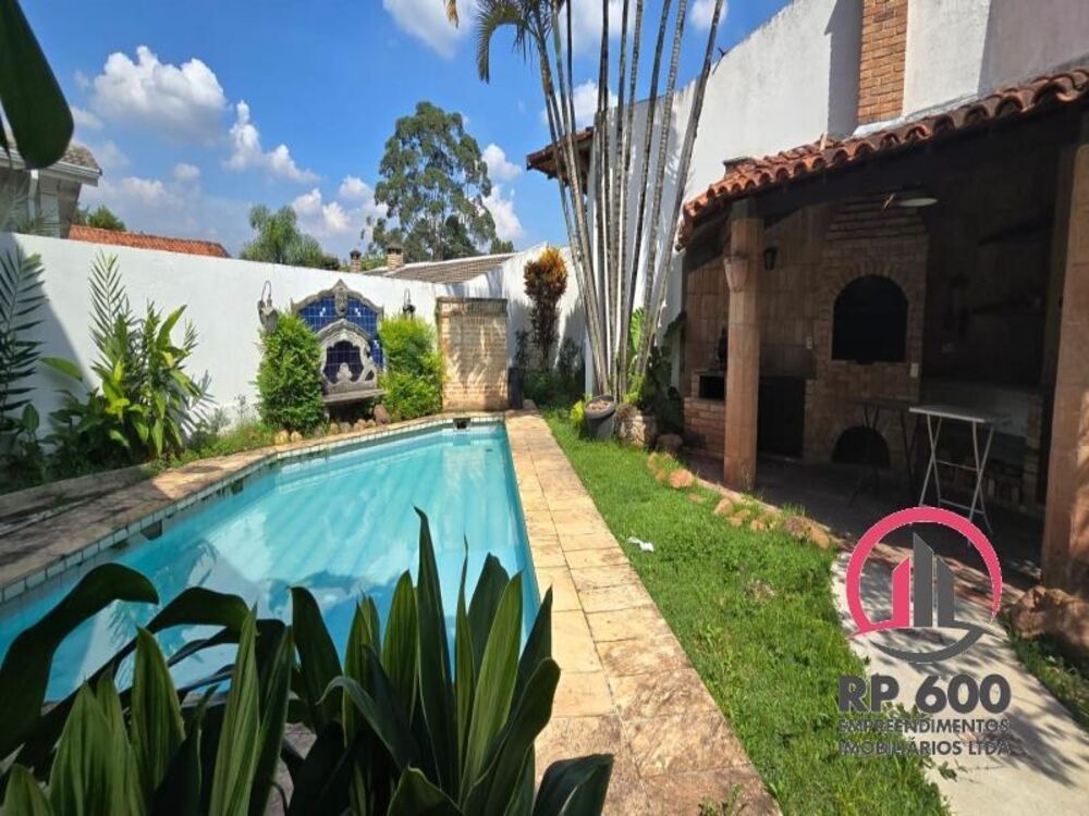 Sobrado, 4 quartos, 307 m² - Foto 1