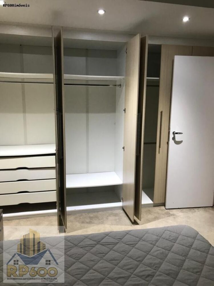 Apartamento para alugar com 3 quartos, 98m² - Foto 2