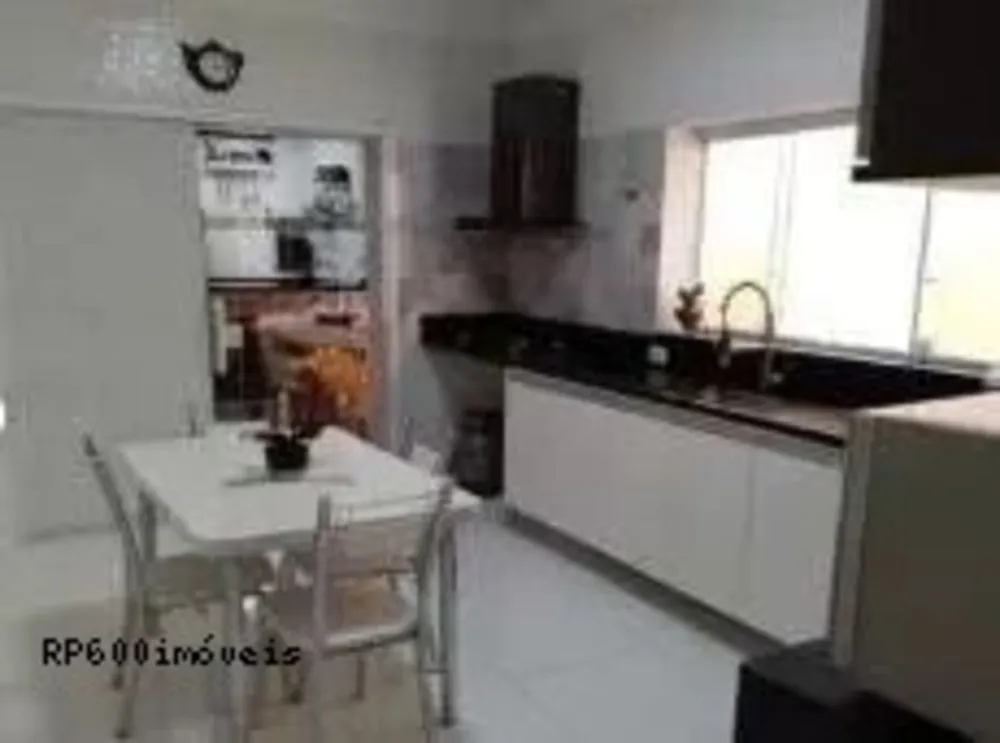 Casa, 3 quartos, 290 m² - Foto 2