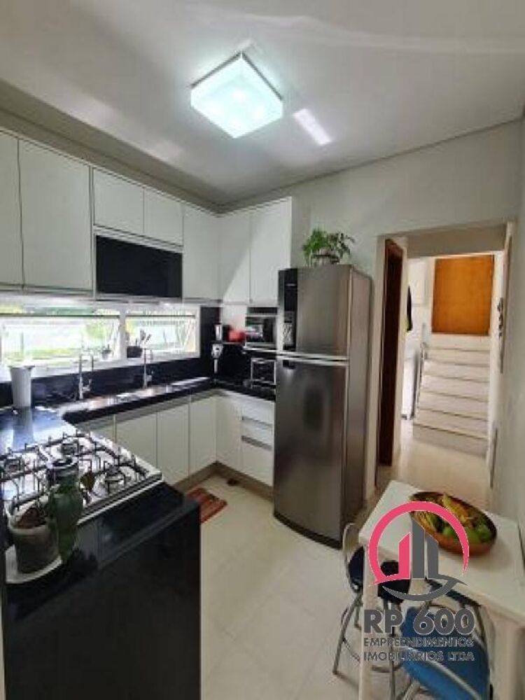 Sobrado à venda com 4 quartos, 453m² - Foto 4