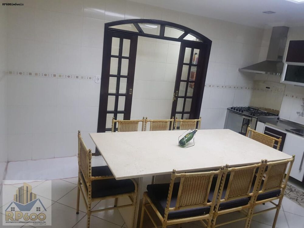 Casa, 2 quartos, 225 m² - Foto 3