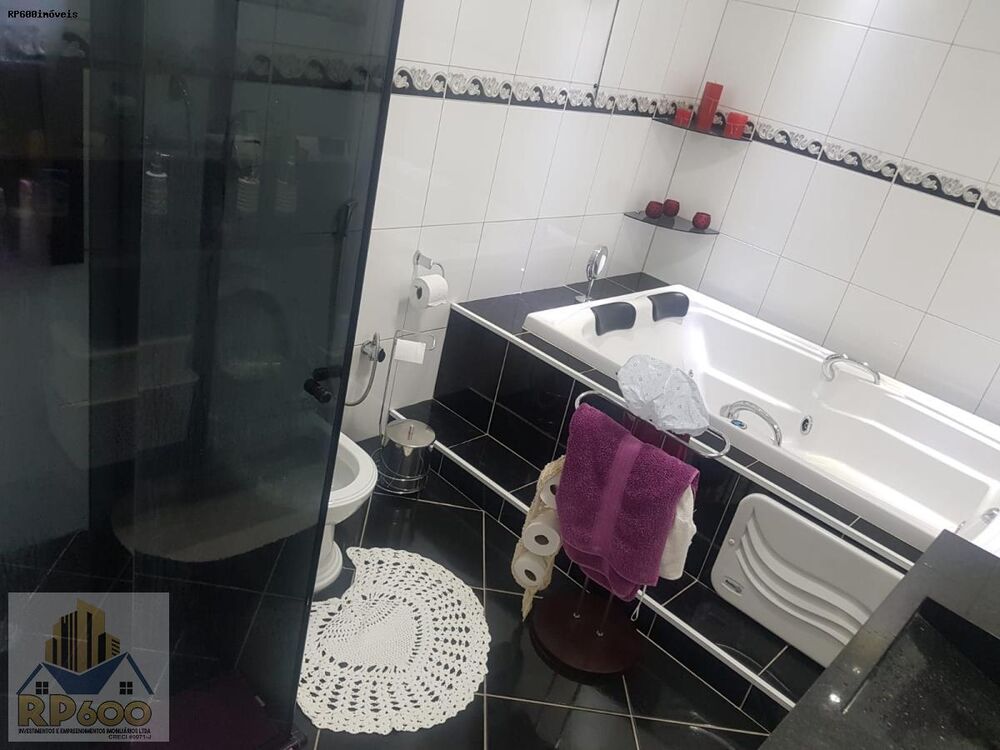 Casa, 2 quartos, 225 m² - Foto 1