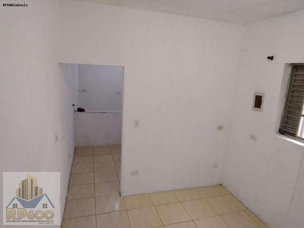 Casa à venda com 2 quartos, 125m² - Foto 5