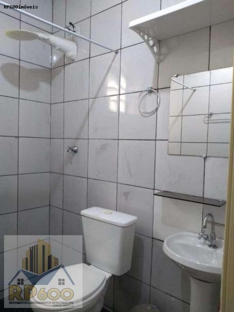 Casa à venda com 2 quartos, 125m² - Foto 1