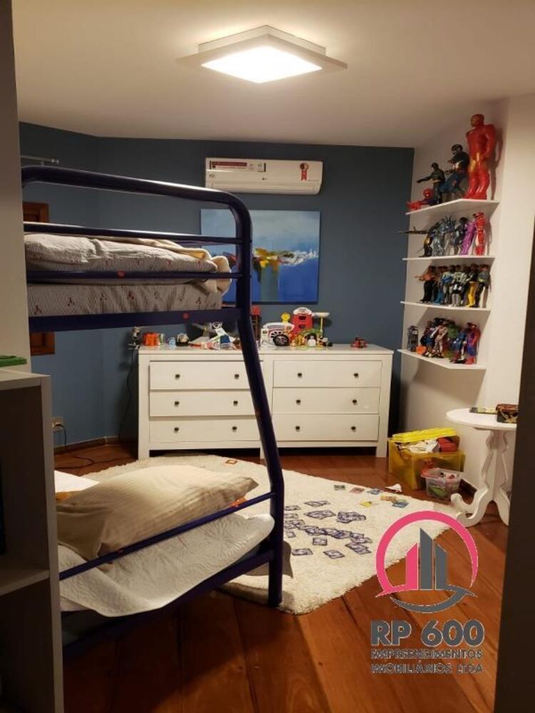Casa de Condomínio à venda com 4 quartos, 450m² - Foto 7