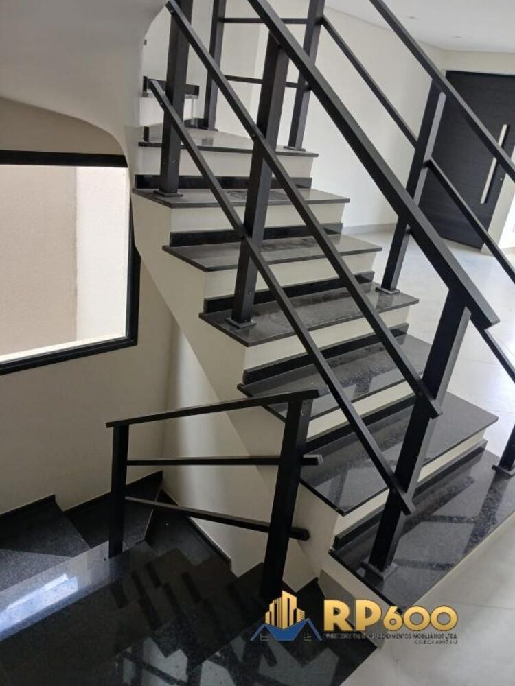 Sobrado, 3 quartos, 270 m² - Foto 12