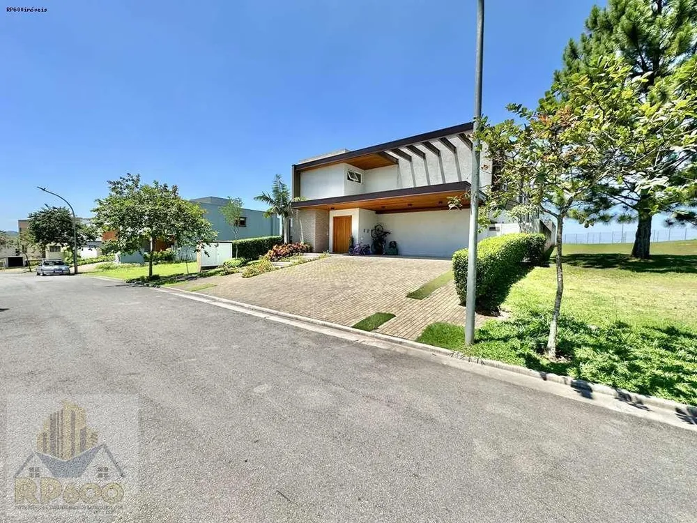 Sobrado, 4 quartos, 345 m² - Foto 1