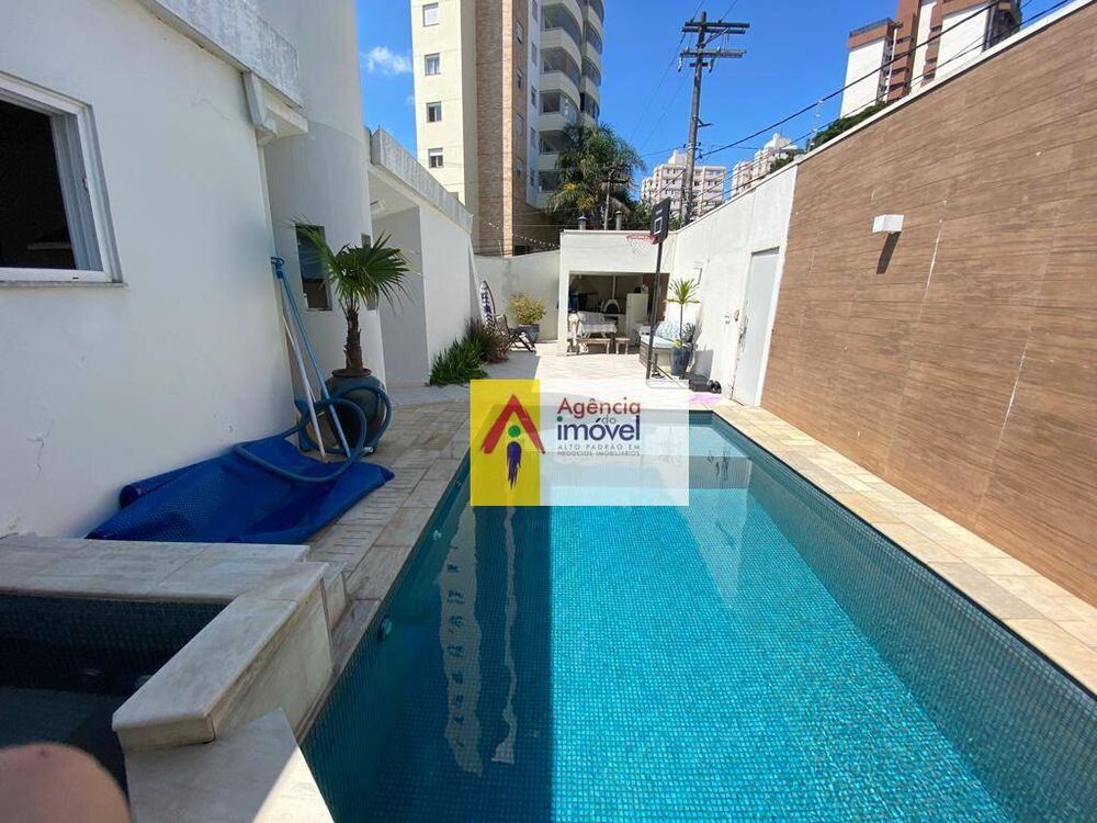 Casa, 4 quartos, 340 m² - Foto 1