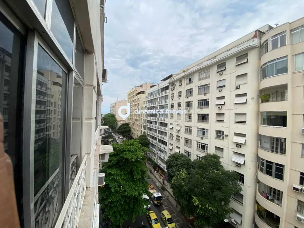 Apartamento, 3 quartos, 240 m² - Foto 1