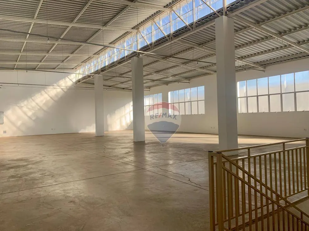 Depósito-Galpão, 768 m² - Foto 1