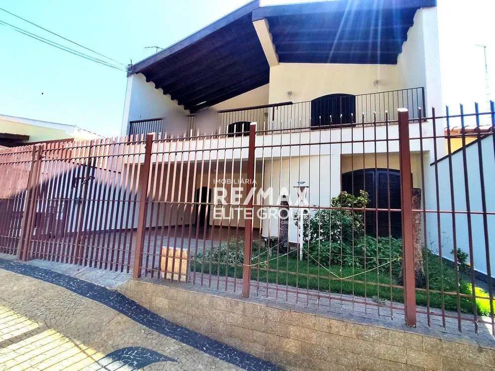 Sobrado, 3 quartos, 337 m² - Foto 2