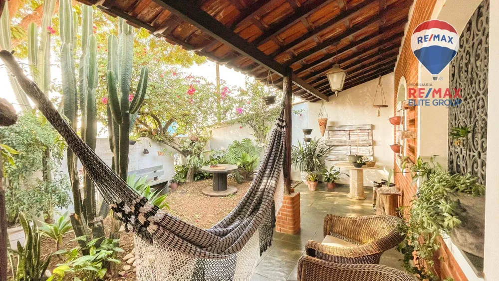 Casa, 3 quartos, 162 m² - Foto 1