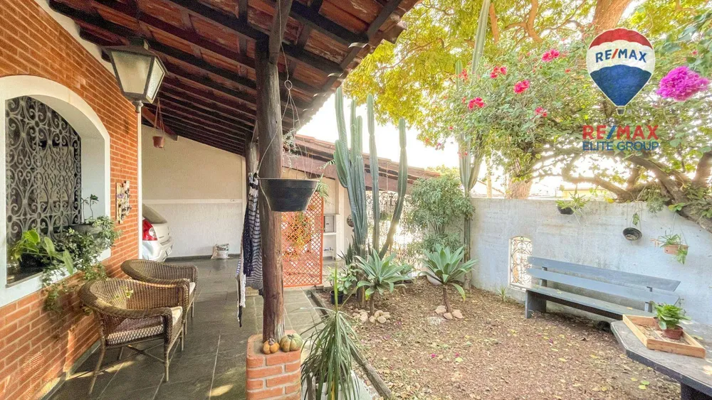 Casa, 3 quartos, 162 m² - Foto 2