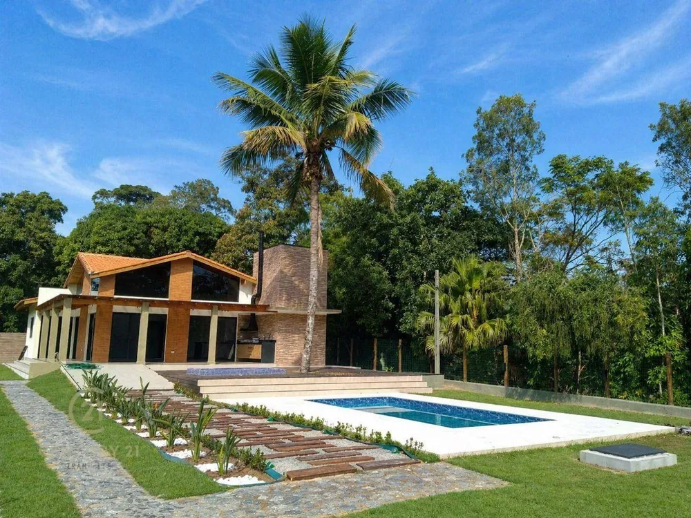 Chácara, 4 quartos, 3900 m² - Foto 1